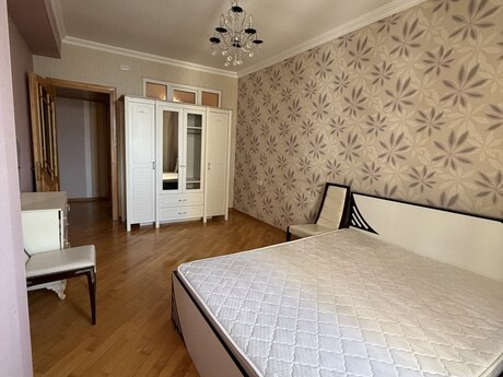 Продаётся 3-комнатная квартира в новостройке, Yeni Yasamal, 85 м², 215 000 AZN, фото 5 / 12