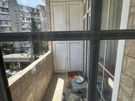 Azadlıq Prospektidə 2 otaqlı köhnə tikili mənzil kirayə verilir, 65 m², 650 AZN/ay, şəkil 4 / 12