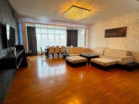 4 otaq · 190 m² · 15/16 mərtəbə, Şah İsmayıl Xətai