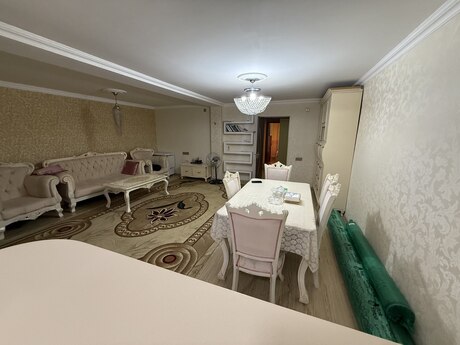 Продаётся 3-комнатная квартира в старом фонде, İnşaatçılar, 90 м², 205 000 AZN, фото 3 / 12