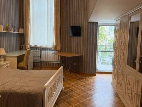 Sahildə 2 otaqlı köhnə tikili mənzil kirayə verilir, 60 m², 1 200 AZN/ay, şəkil 5 / 12