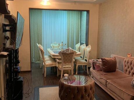 Elan №6560040 - Bakı, Memar Əcəmi m., 2 otaqlı, 55 m², 3/5 mərtəbə