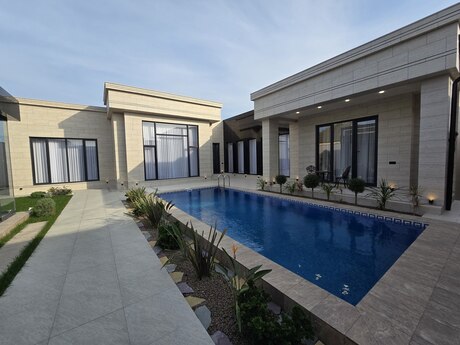 5 rooms · 250 m², Şüvəlan