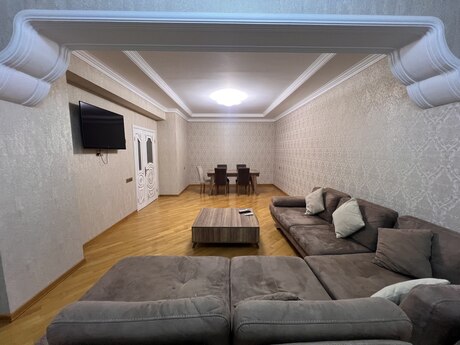 Сдаётся 2-комнатная квартира в новостройке, ЖК Park Azure, 100 м², 1 400 AZN/мес, фото 3 / 12