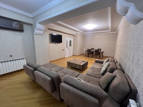 2 otaq · 100 m² · 8/21 mərtəbə, Park Azure