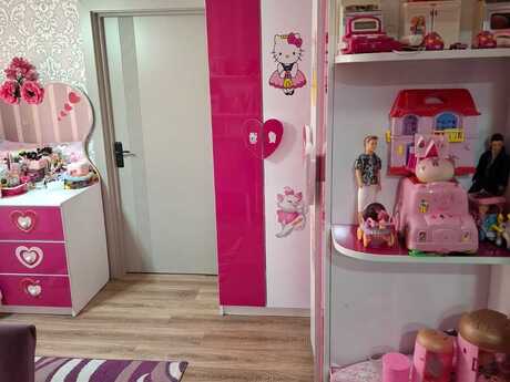 Yeni Günəşlidə 4 otaqlı köhnə tikili mənzil satılır, 118 m², 185 000 AZN, şəkil 3 / 12