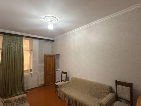 Nəriman Nərimanovda 2 otaqlı köhnə tikili mənzil satılır, 50 m², 135 000 AZN, şəkil 2 / 12