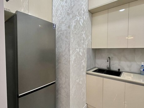 Gənclikdə 2 otaqlı yeni tikili mənzil kirayə verilir, 80 m², 1 050 AZN/ay, şəkil 5 / 8