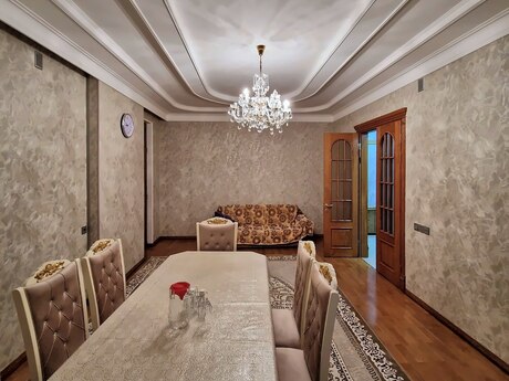 Nəriman Nərimanovda 2 otaqlı köhnə tikili mənzil kirayə verilir, 80 m², 849 AZN/ay, şəkil 2 / 12