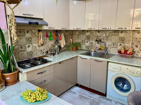 Memar Əcəmidə 1 otaqlı köhnə tikili mənzil satılır, 47 m², 142 000 AZN, şəkil 4 / 10