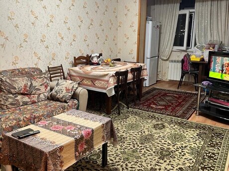 Həzi Aslanovda 3 otaqlı köhnə tikili mənzil satılır, 70 m², 165 000 AZN, şəkil 2 / 12