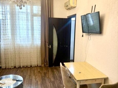 Memar Əcəmidə 2 otaqlı köhnə tikili mənzil kirayə verilir, 65 m², 500 AZN/ay, şəkil 2 / 6