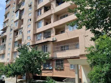 Əhmədlidə 2 otaqlı köhnə tikili mənzil satılır, 60 m², 198 500 AZN, şəkil 2 / 12