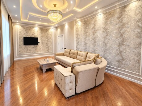 Gənclikdə 2 otaqlı yeni tikili mənzil kirayə verilir, 98 m², 1 100 AZN/ay, şəkil 2 / 12
