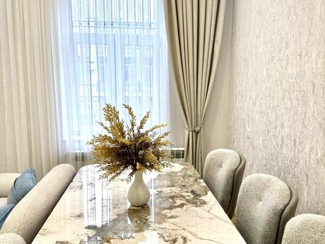 28 Mayda 3 otaqlı köhnə tikili mənzil kirayə verilir, 100 m², 1 600 AZN/ay, şəkil 3 / 12