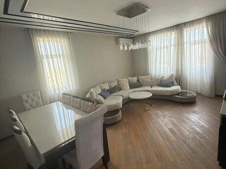 4 rooms · 175 m²