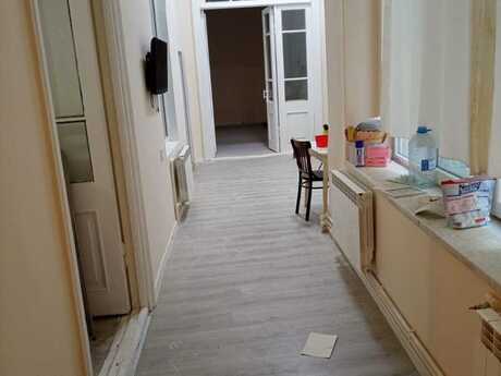 Sahildə 1 otaqlı köhnə tikili mənzil satılır, 27 m², 290 000 AZN, şəkil 3 / 7