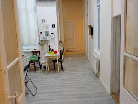 Sahildə 1 otaqlı köhnə tikili mənzil satılır, 27 m², 290 000 AZN, şəkil 2 / 7