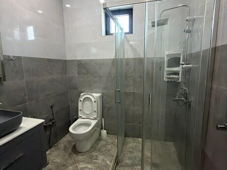 Mərdəkanda 4 otaqlı həyət evi kirayə verilir, 180 m², 149 AZN/ay, şəkil 5 / 12