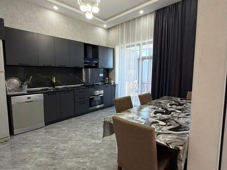 Mərdəkanda 4 otaqlı həyət evi kirayə verilir, 180 m², 149 AZN/ay, şəkil 3 / 12