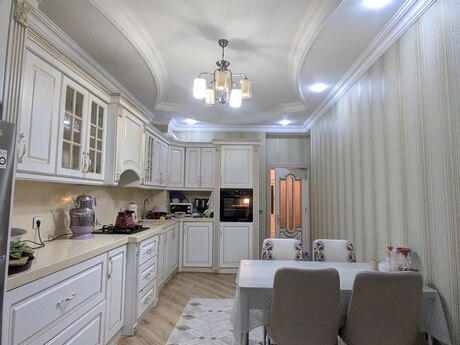 Yeni Yasamalda 4 otaqlı yeni tikili mənzil satılır, 170 m², 280 000 AZN, şəkil 5 / 12