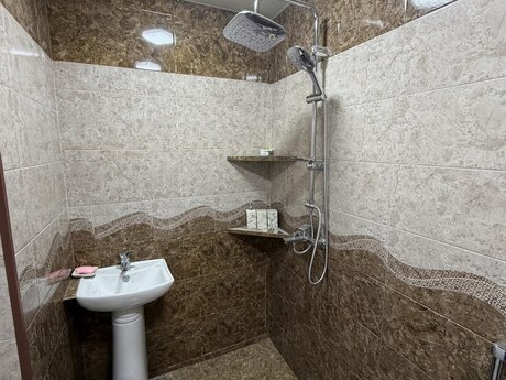 Продаётся 5-комнатный дом, İnşaatçılar, 125 м², 300 000 AZN, фото 5 / 12
