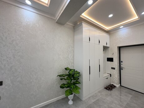 28 Mayda 2 otaqlı yeni tikili mənzil satılır, 72 m², 275 000 AZN, şəkil 2 / 9