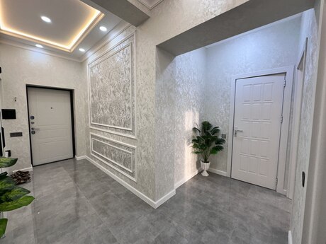 2 otaqlı mənzil, 72 m², 28 May, 275 000 AZN