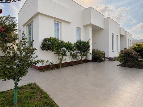Mərdəkanda 4 otaqlı həyət evi satılır, 180 m², 395 000 AZN, şəkil 2 / 12