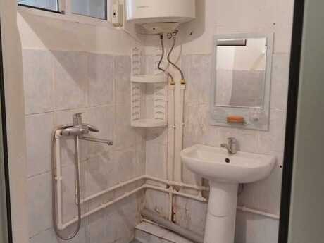 Neftçilərdə 1 otaqlı köhnə tikili mənzil kirayə verilir, 30 m², 480 AZN/ay, şəkil 4 / 8
