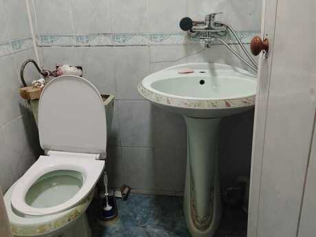 Sabunçuda 2 otaqlı köhnə tikili mənzil kirayə verilir, 45 m², 300 AZN/ay, şəkil 2 / 7