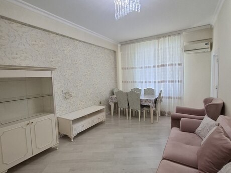 2 otaq · 55 m² · 8/18 mərtəbə, Memar Əcəmi