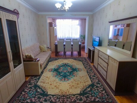 3 otaq · 90 m²
