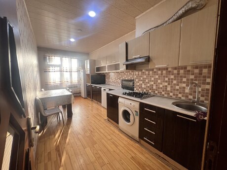 2-room new-build apartment for rent in Memar Əcəmi, 95 m², 800 AZN/mo, photo 4 / 10