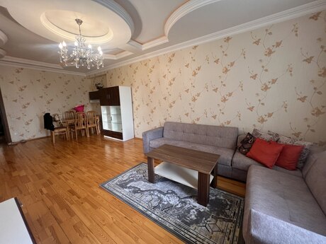 2-room new-build apartment for rent in Memar Əcəmi, 95 m², 800 AZN/mo, photo 2 / 10