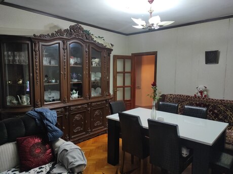 2 otaq · 45 m² · 8/10 mərtəbə, Gənclik
