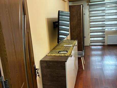 Сдаётся 1-комнатная квартира в старом фонде, Gənclik, 40 м², 660 AZN/мес, фото 3 / 9