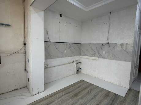Gənclikdə 2 otaqlı köhnə tikili mənzil satılır, 70 m², 218 000 AZN, şəkil 5 / 9