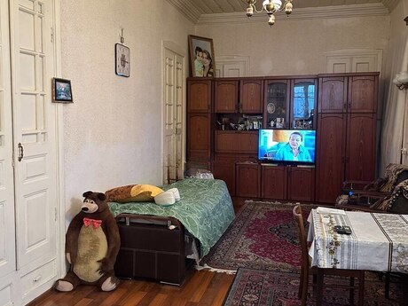 Nizamidə 2 otaqlı köhnə tikili mənzil satılır, 70 m², 175 000 AZN, şəkil 2 / 6