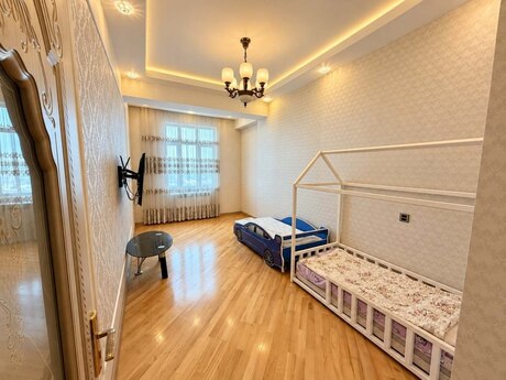 Elan №6560885 - Bakı, Qara Qarayev m., 3 otaqlı, 105 m², 13/17 mərtəbə