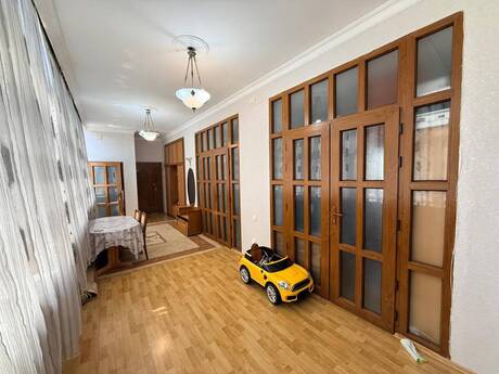 Продаётся 4-комнатная квартира в старом фонде, Nizami, 96 м², 280 000 AZN, фото 4 / 12