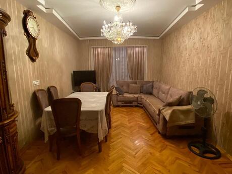 3 otaq · 70 m² · 2/5 mərtəbə, Bakıxanov