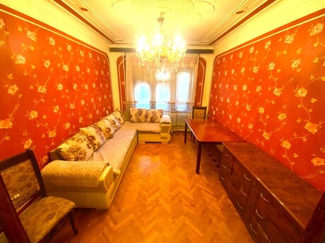 Xalqlar Dostluğunda 5 otaqlı köhnə tikili mənzil satılır, 120 m², 290 000 AZN, şəkil 2 / 12