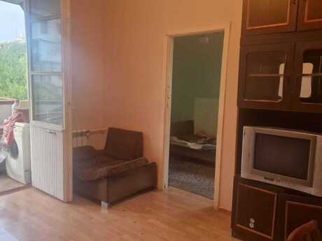 Объявление №6560962 - Баку, м. 28 мая, 2-комн., 50 м², 4/5 этаж