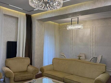 Ağ şəhərdə 5 otaqlı yeni tikili mənzil kirayə verilir, 250 m², 3 500 AZN/ay, şəkil 2 / 12