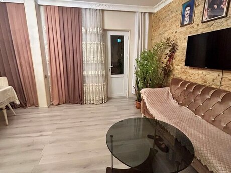 Продаётся 4-комнатная квартира в старом фонде, Yeni Yasamal, 100 м², 248 000 AZN, фото 4 / 12