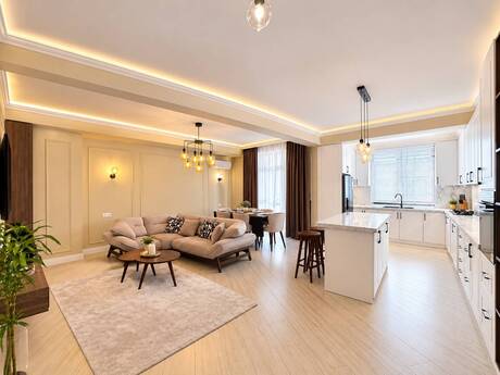 4 otaqlı mənzil, 180 m², 8 Noyabr, 485 000 AZN