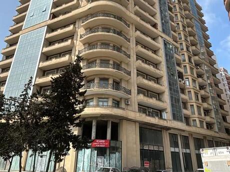 3 otaqlı mənzil, 140 m², Səbail, 285 000 AZN