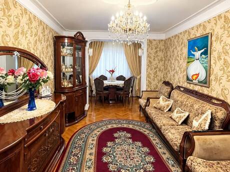 Nizamidə 3 otaqlı köhnə tikili mənzil satılır, 70 m², 228 000 AZN, şəkil 2 / 10