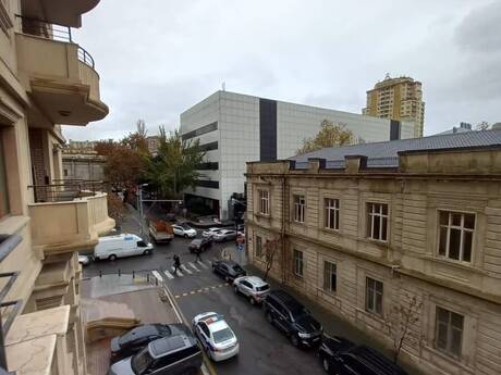 3 otaq · 160 m² · 3/16 mərtəbə, 28 May
